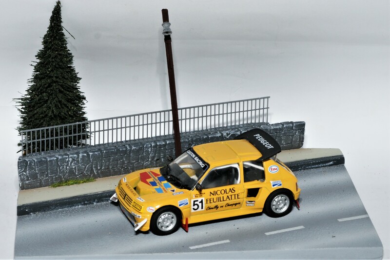 205 Rallye Cross. Base 205 T16 Evol 2 Presse Diorama du  commerce Decalcos du comme rce complètés maison (3).JPG