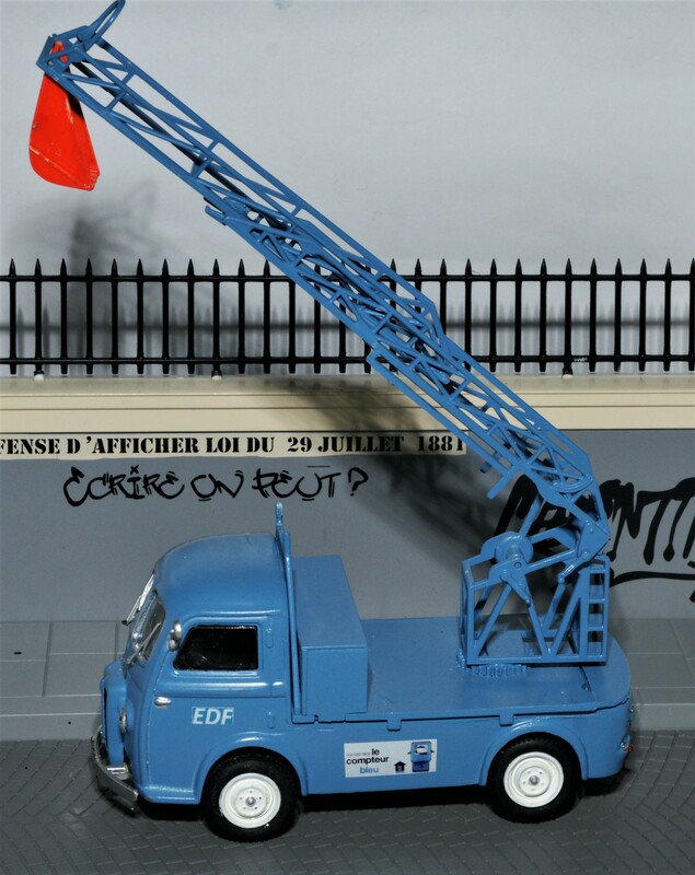 Diorama presse. Nacelle venant d'un HY de presse (1).JPG
