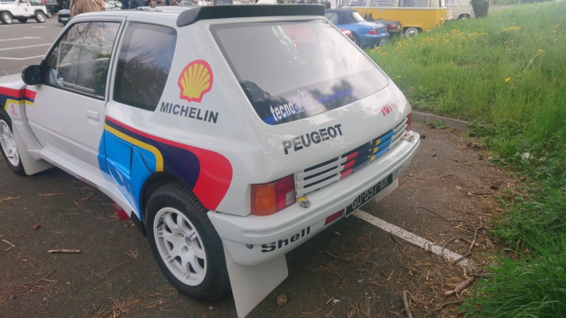 Peugeot 205 T16 bi-moteur_2.JPG