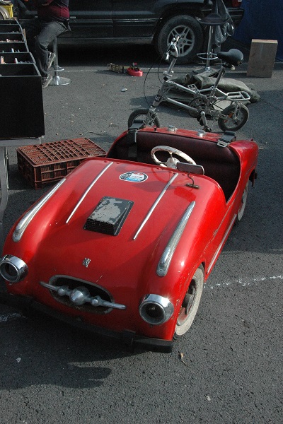 Et ce modèle qui n'a peut être que le lion de PEUGEOT