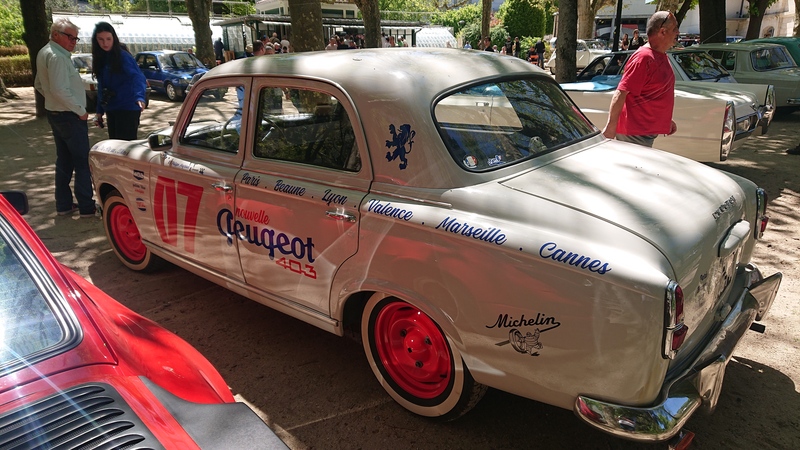Peugeot 403_c.JPG