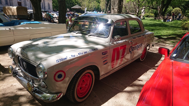 Peugeot 403_f.JPG