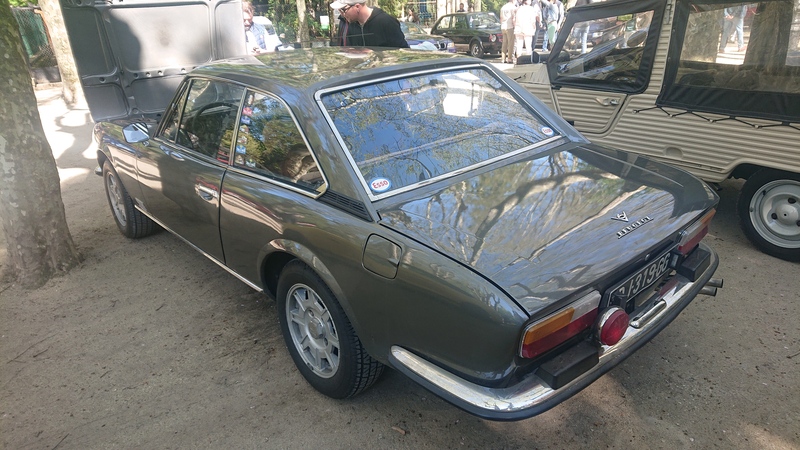 Peugeot 504 Coupé V6_a.JPG