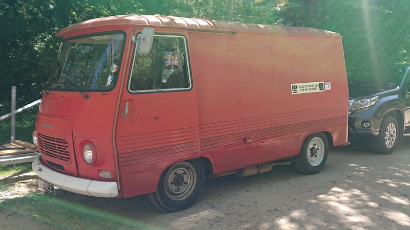 Peugeot J7_a.JPG