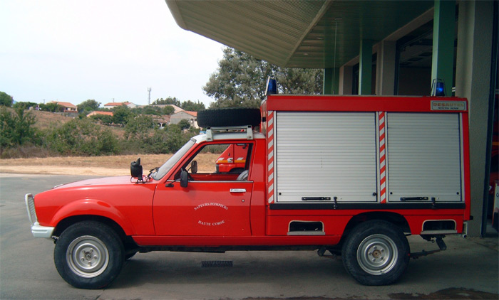 504 fourgonnette pompier-8.jpg