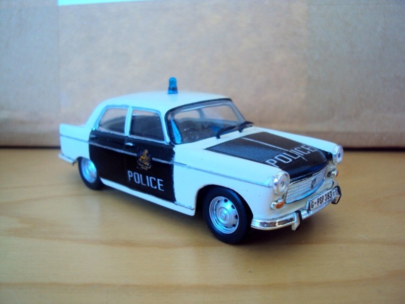 Peugeot Queensland Police Traffic 1 1968.JPG