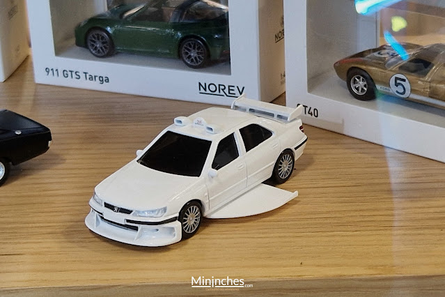 Norev 474622 - Peugeot_406-taxi_2.jpg