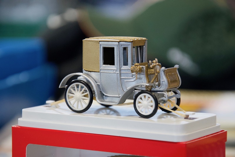 RAMI-JMK Peugeot Coupé 1898 - Version 0r & Argent.jpg