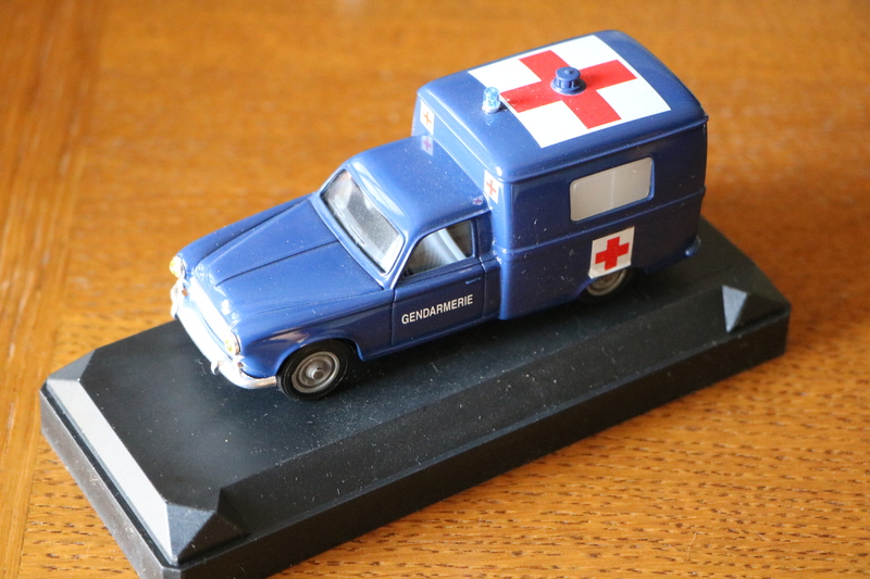 403 ambulance.JPG