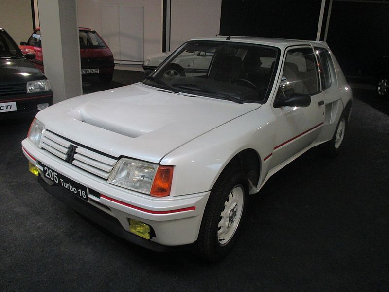 Peugeot_205_Turbo_16_01.jpg