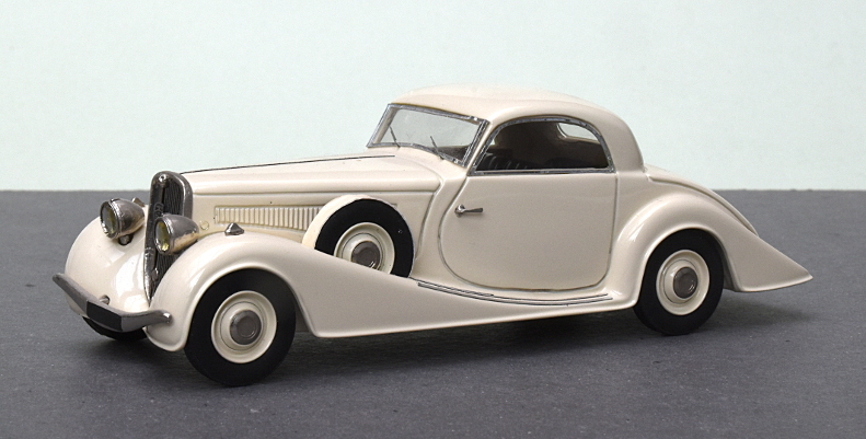 f 007 601 coupé av .JPG