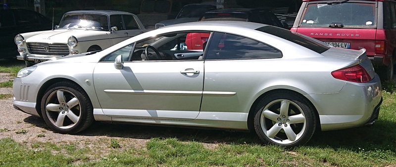 Peugeot 407 coupé.jpg