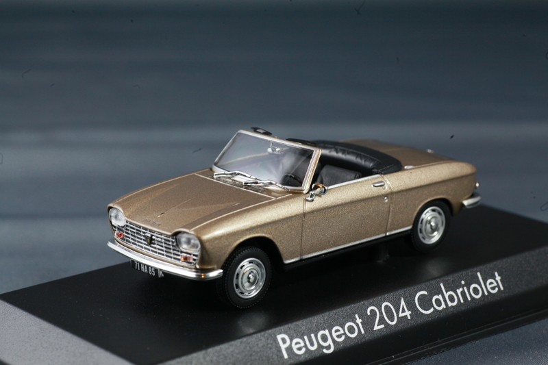 peugeot_204_cabriolet_1967_beige_metallic_01.jpg